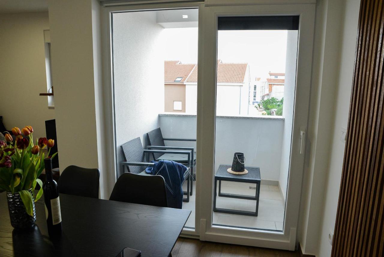 Nicole Apartament *